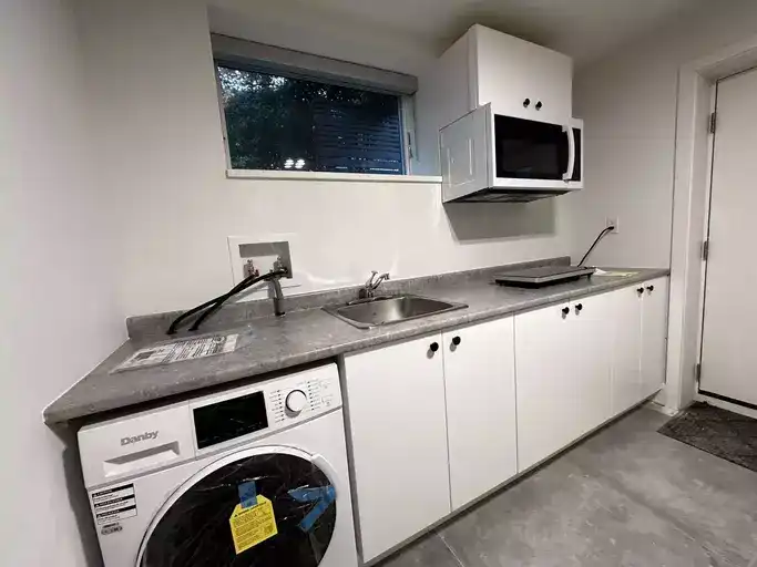 Newly renovated 2 bed 1 bath basement near Oakridge Vancouver
