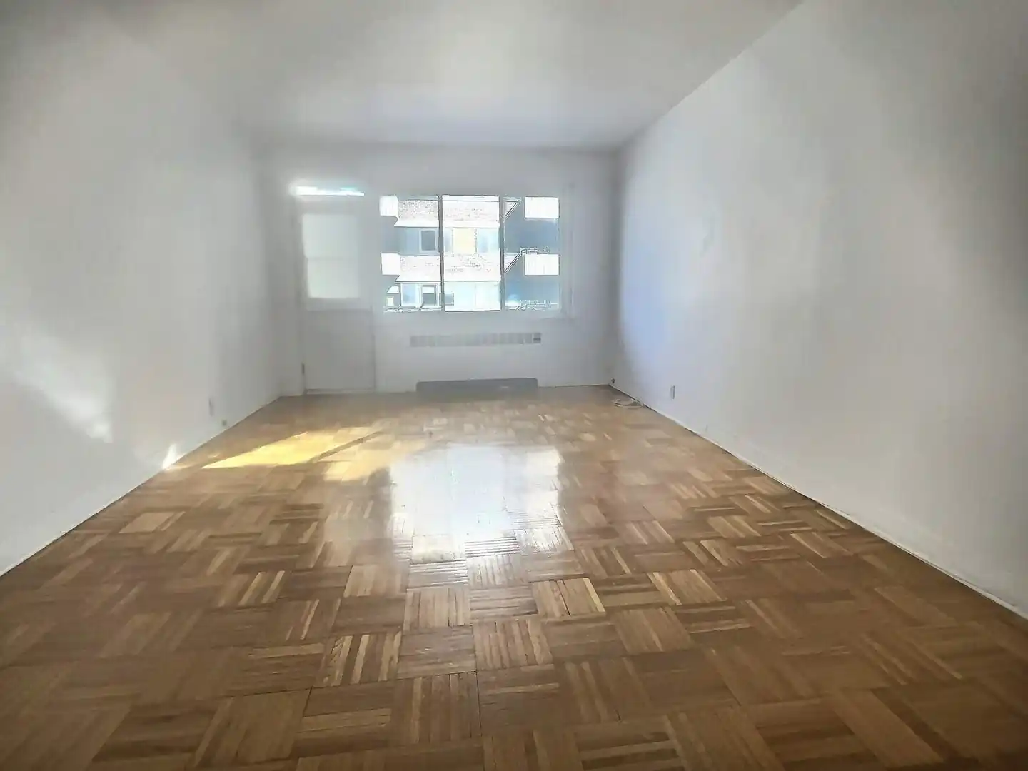 3455 Rue Stanley