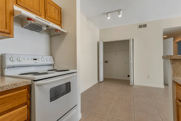 Shadow Ridge Apartments