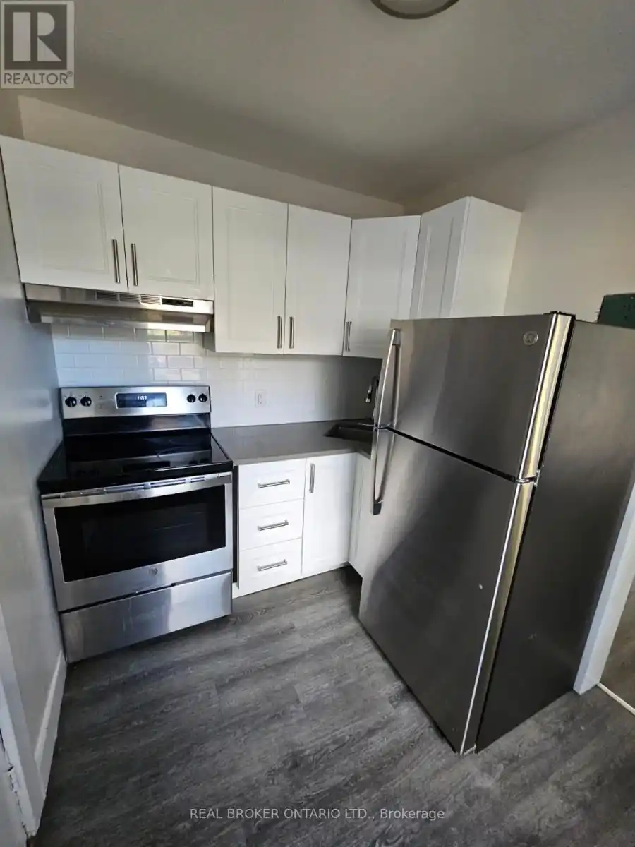 1 - 983 MAIN STREET E