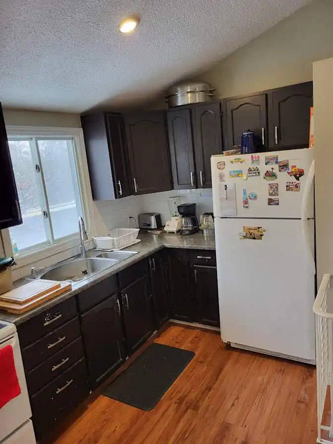 Allandale, Barrie, ON - Room for rent