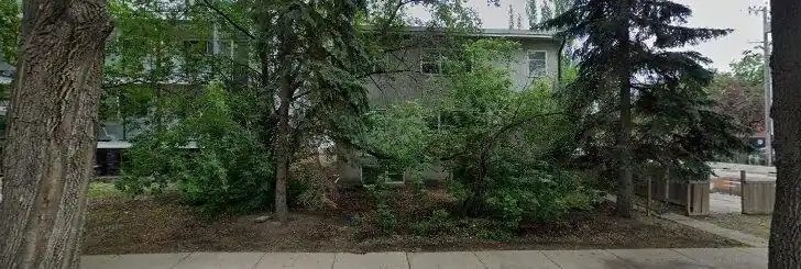 Montrose Apartments