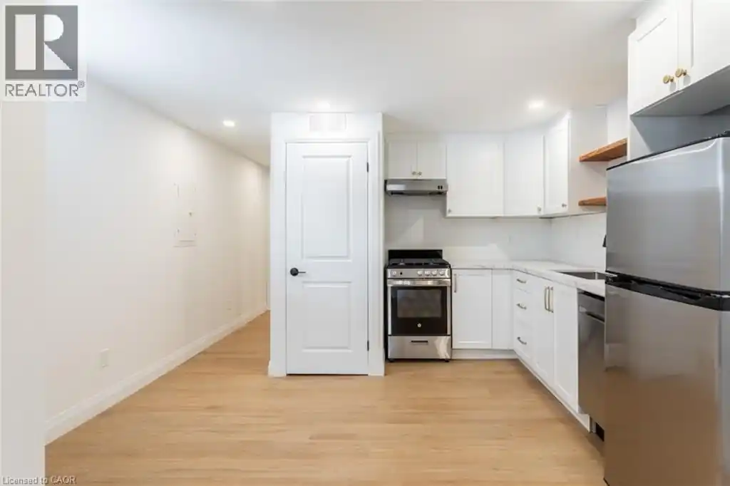 113 CATHARINE Street N Unit# 4
