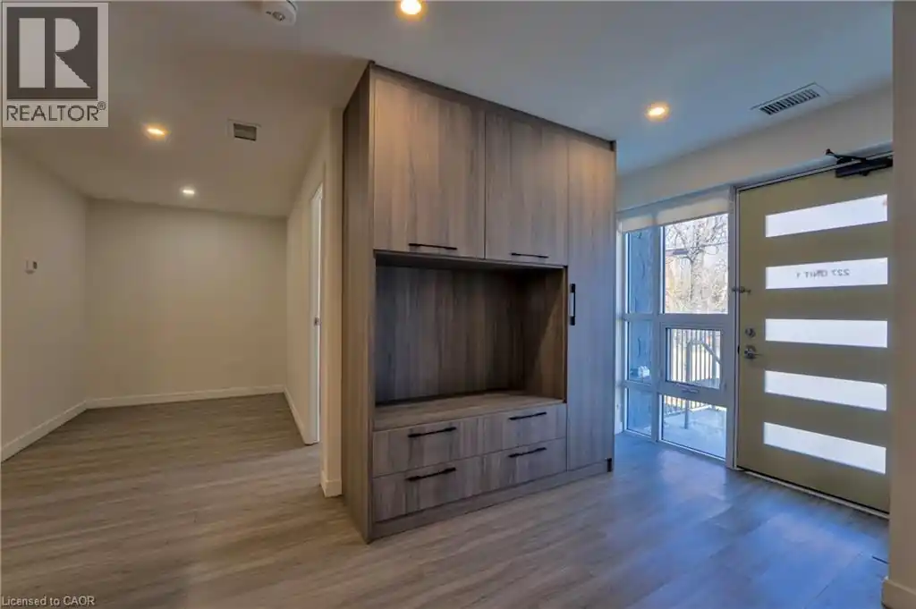 227 MARKET Street Unit# 1 - 227 MARKET Street, Hamilton, ON