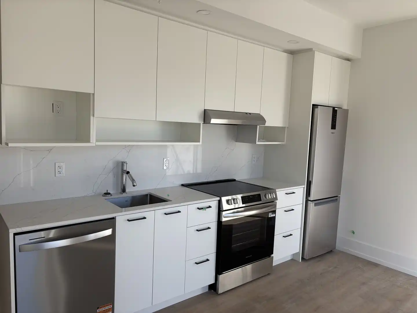 206 King Street, Unit 907, Hamilton