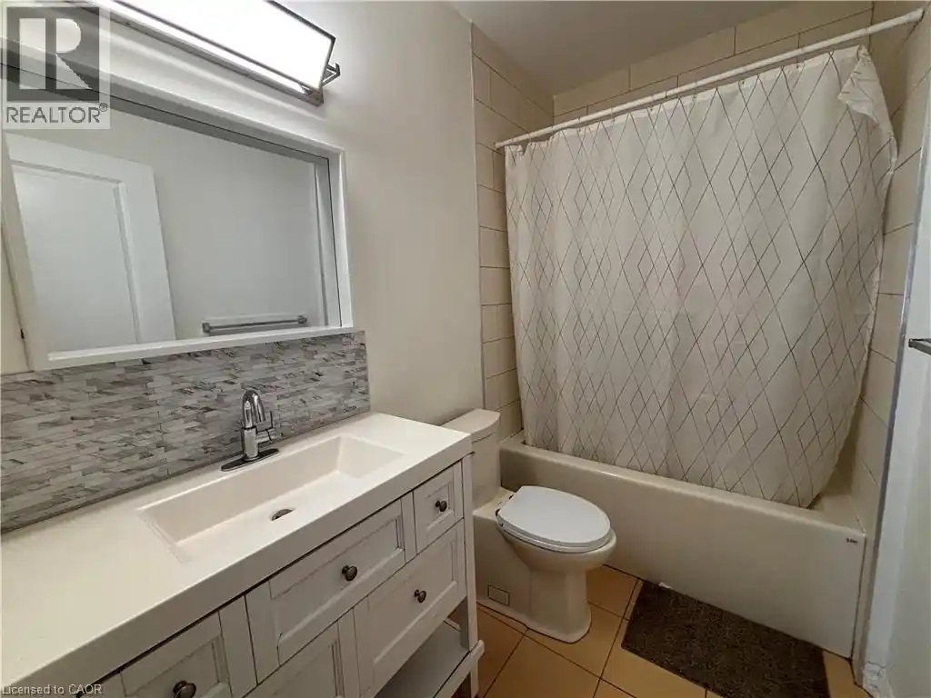 130 WELLINGTON Street N Unit# 201