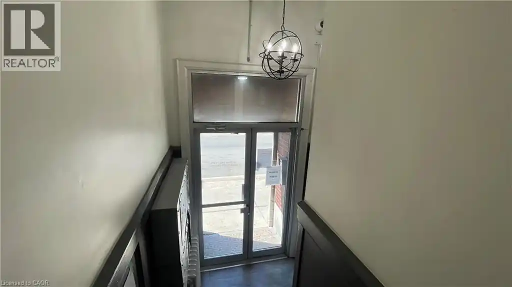 4 OTTAWA Street N Unit# 14