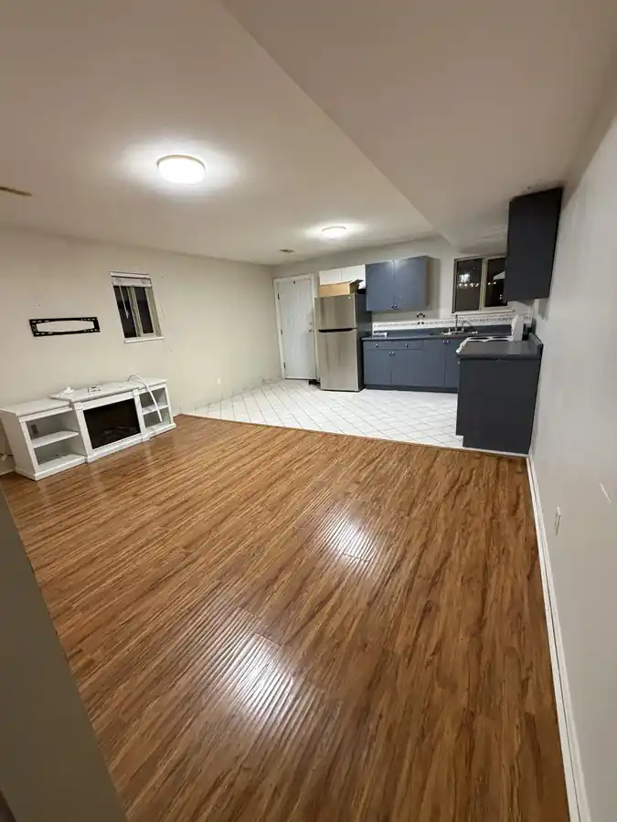 21593 50 Avenue, Langley, BC - Basement for rent
