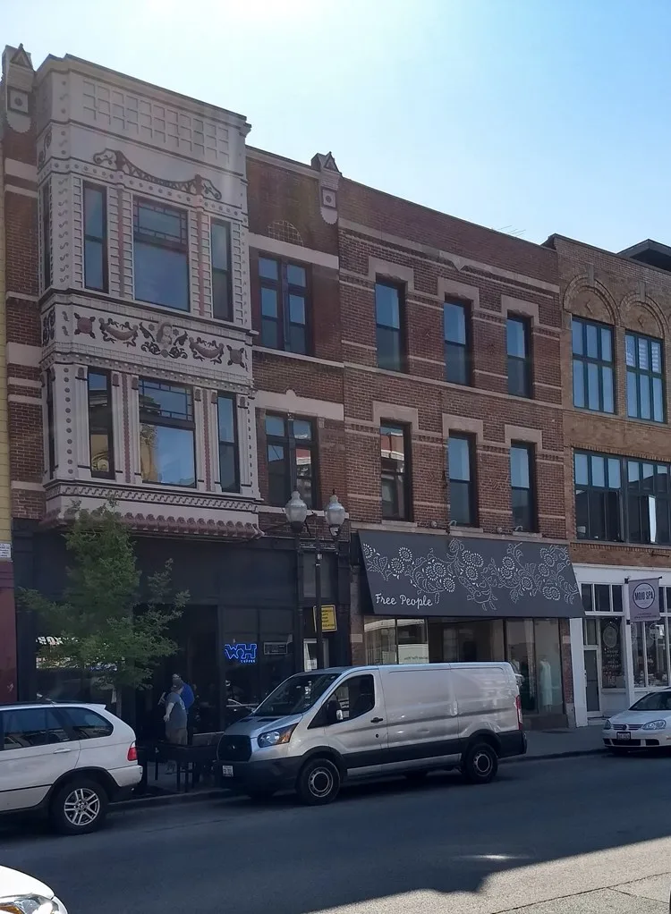 1462 N Milwaukee LLC