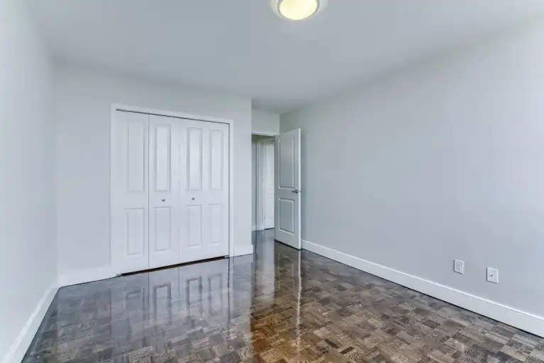 25 Fisherville