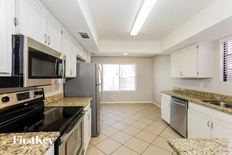 10632 N 39th Ave Phoenix, AZ 85029