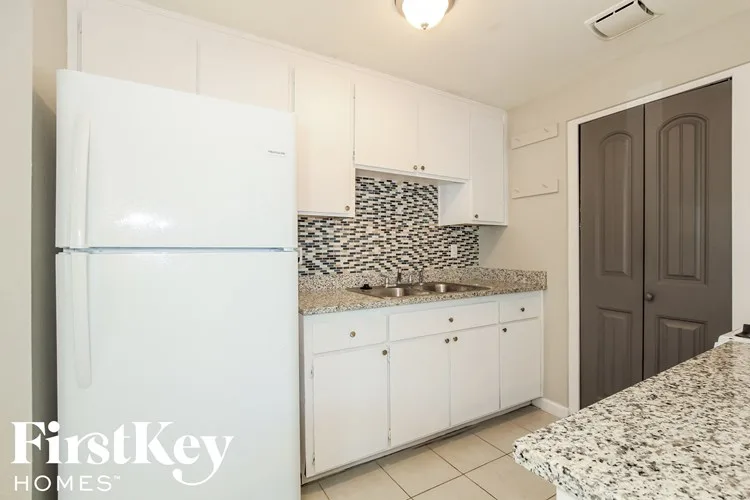 14049 N 37Th Way Phoenix, AZ 85032