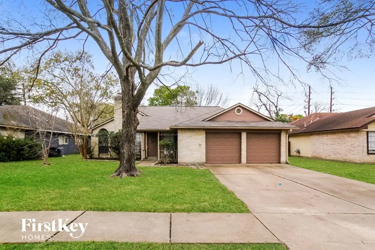 15410 PEBBLE LAKE DR HOUSTON, TX 77095