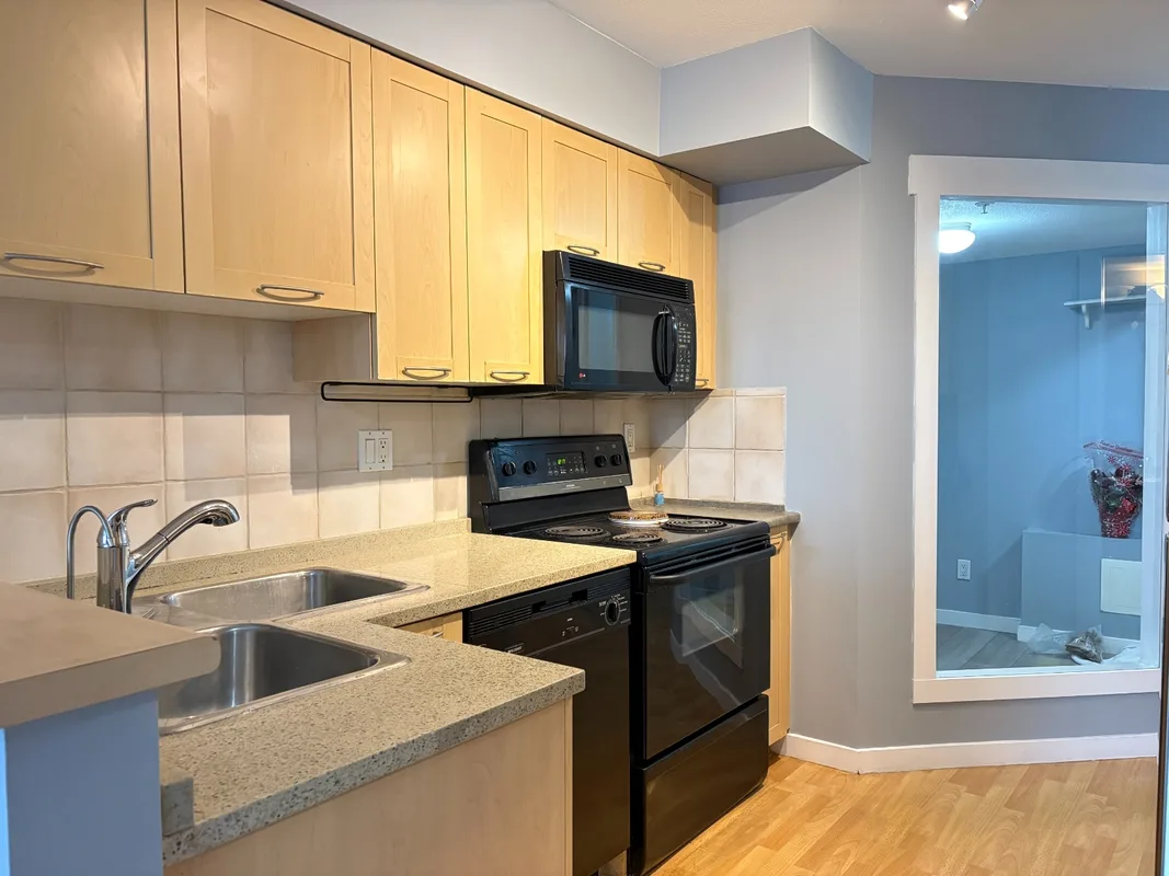1503 W 60th Ave, Vancouver, BC