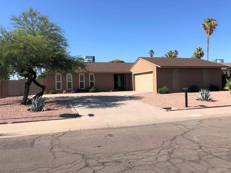 3672 W Windrose Dr Phoenix, AZ 85029