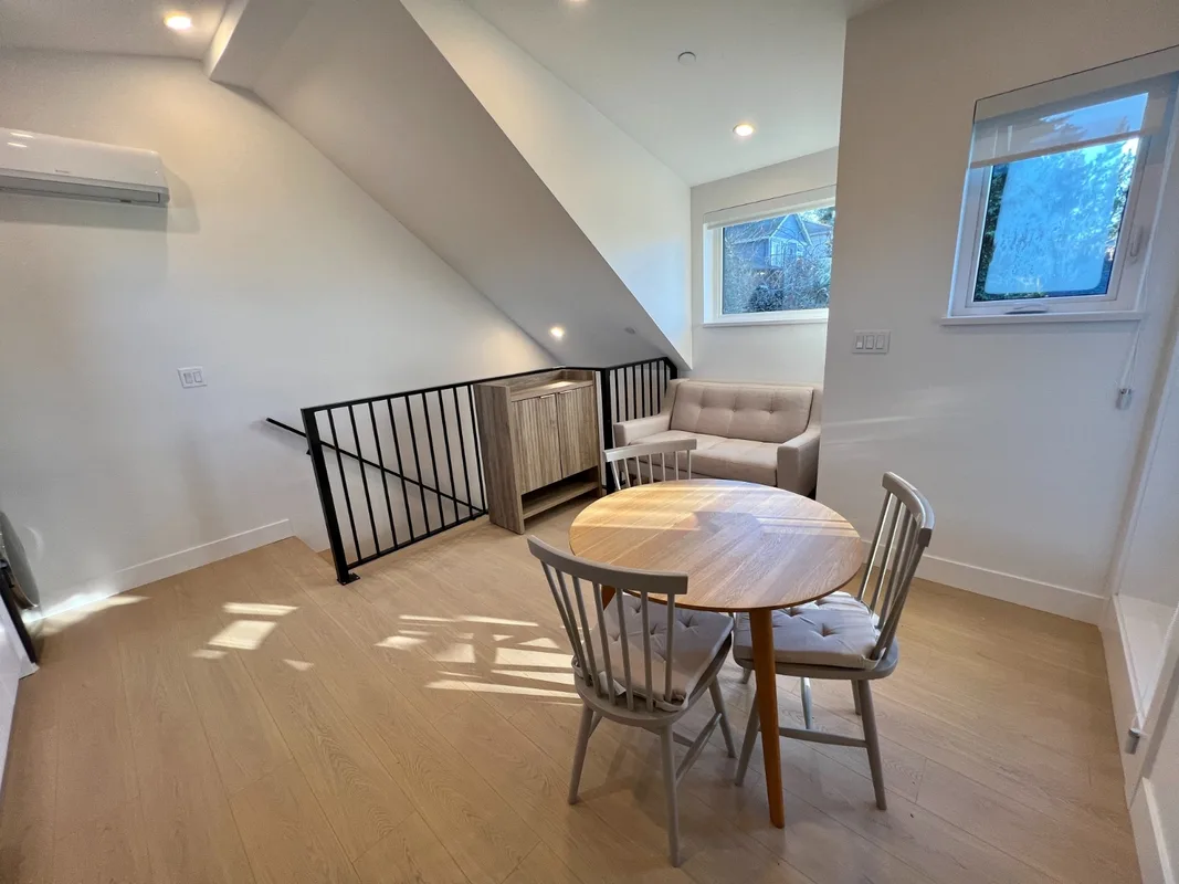 5482 Quebec St, Vancouver, BC