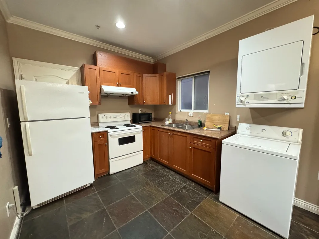 7993 French St, Vancouver, BC
