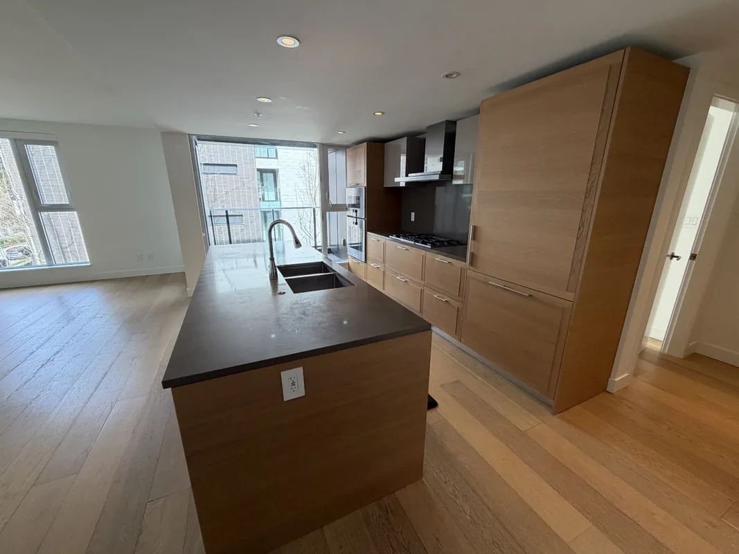 1571 W 57th Ave, Vancouver, BC