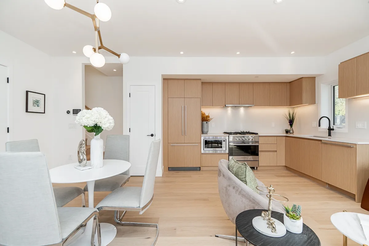 6809 Oak St, Vancouver, BC