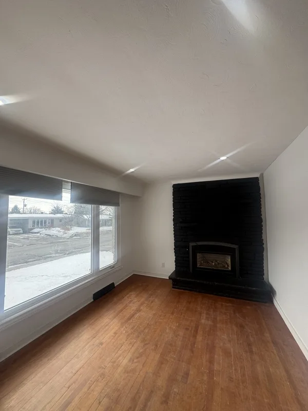 1 - 89 Rue Bagot