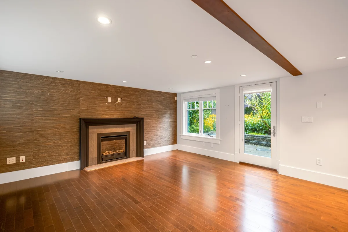 4208 W 13th Ave, Vancouver, BC