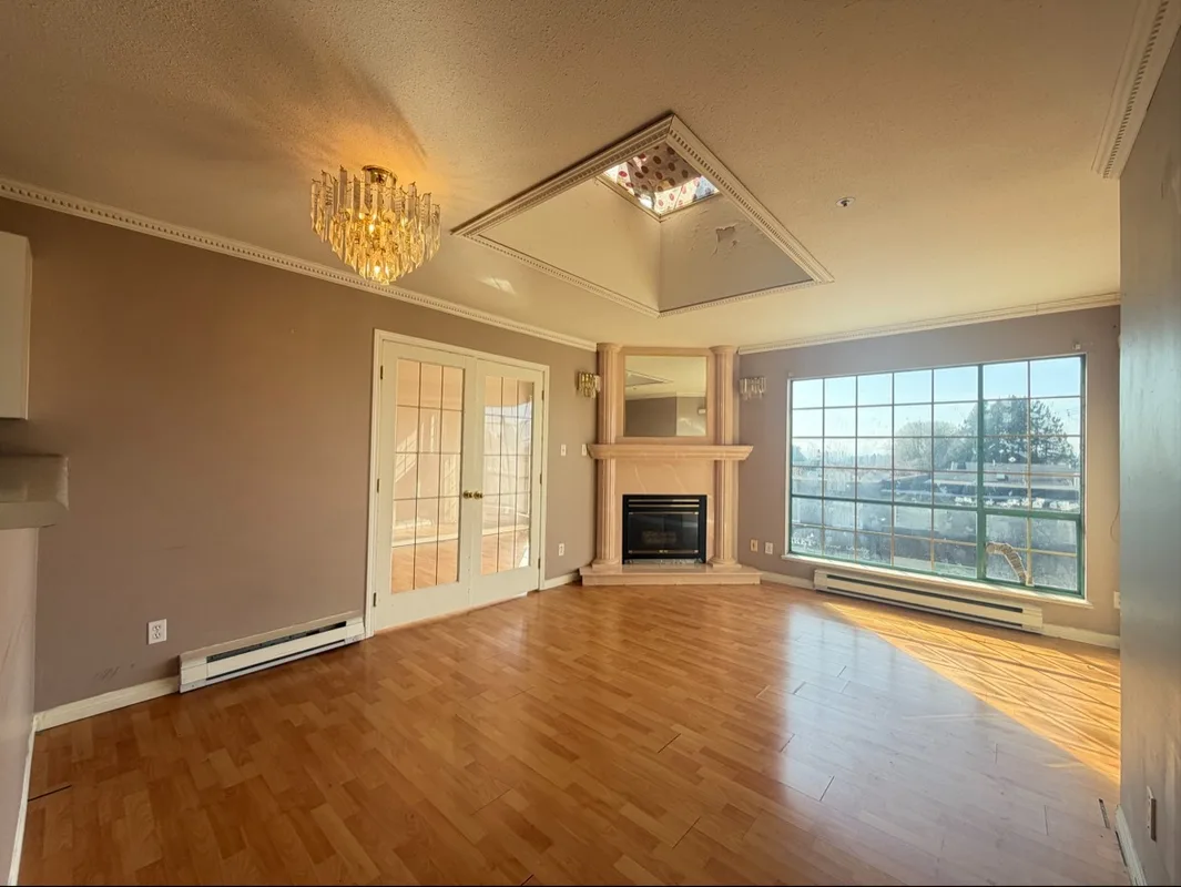 6688 Fraser St, Vancouver, BC