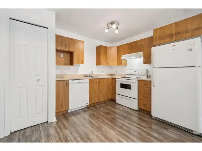 321 Rue Champlain, #A
