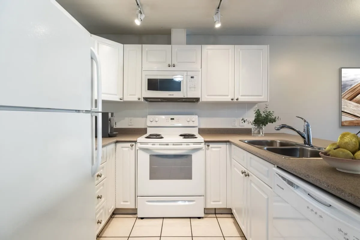 1017 11 Ave SW, Calgary, AB