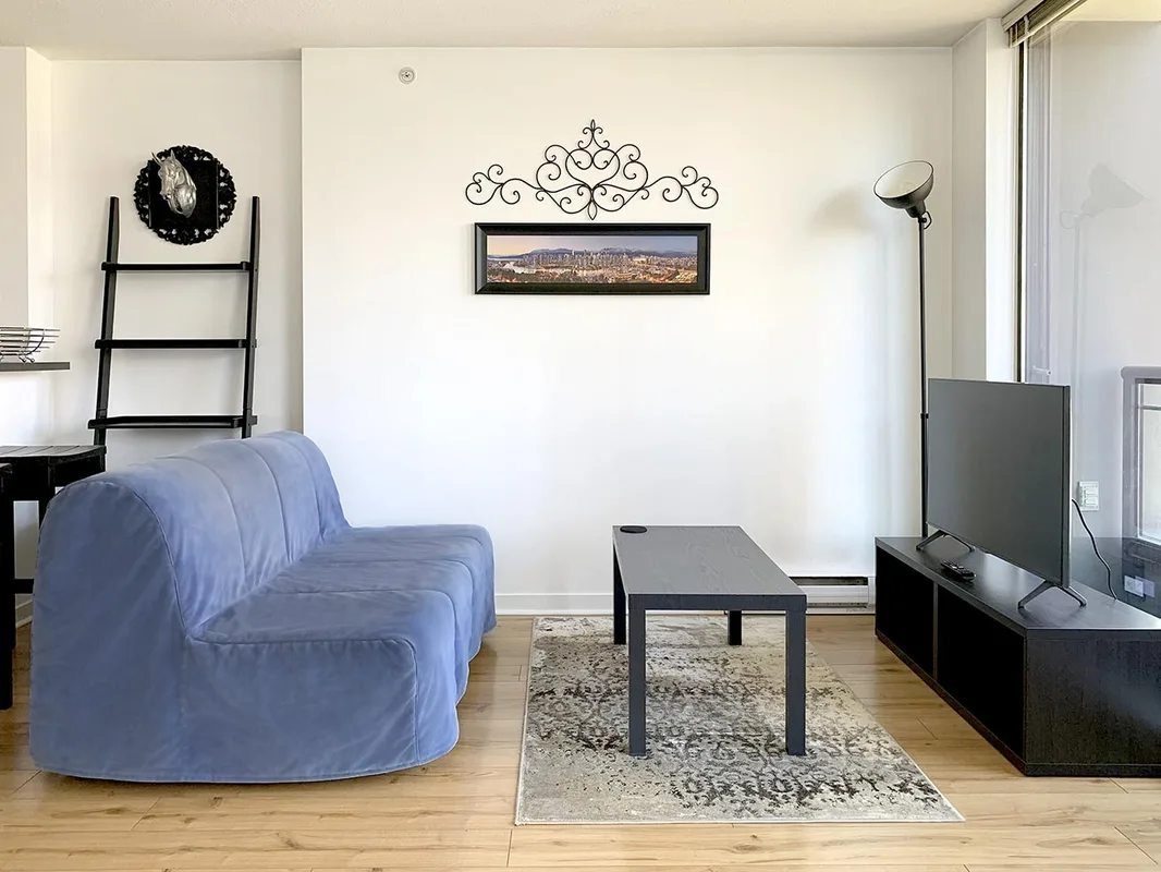 1295 Richards St, Vancouver, BC