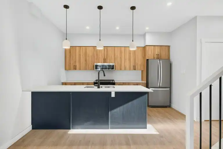 Modern 3 Bedroom, 2.5 Bathroom Townhome-SF335