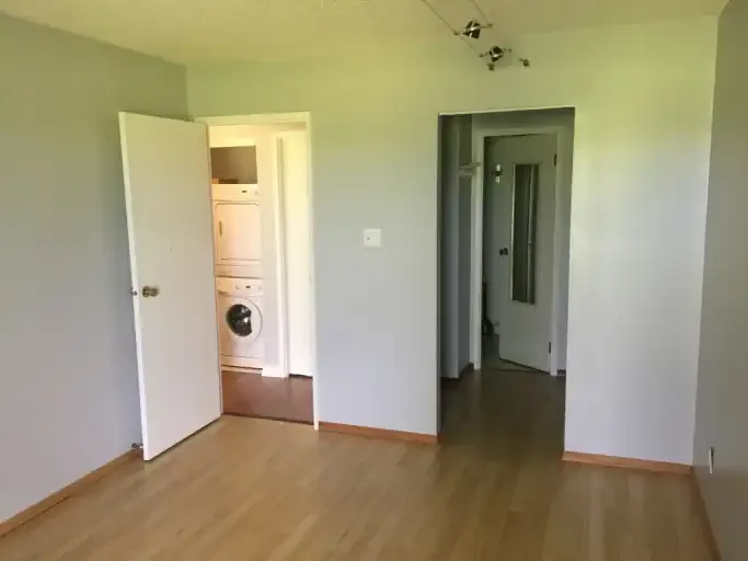 2204 118 Street - Condo in SE Skyrattler
