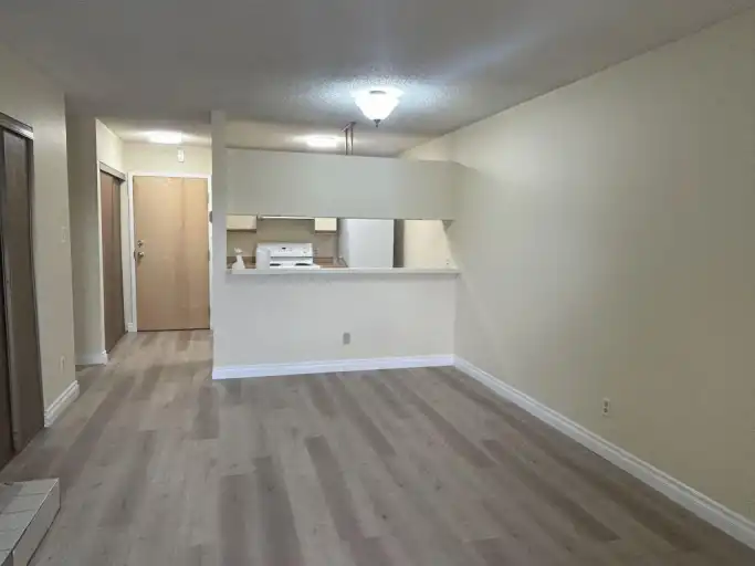 301 - 10136 160 Street Northwest