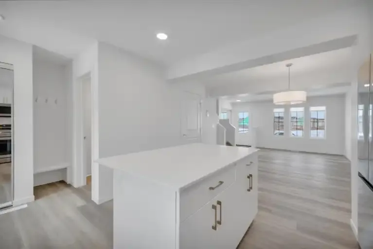 #2 - 1235 Keswick Drive SW