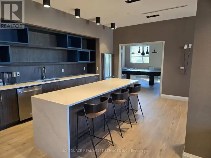 209 - 58 LAKESIDE TERRACE