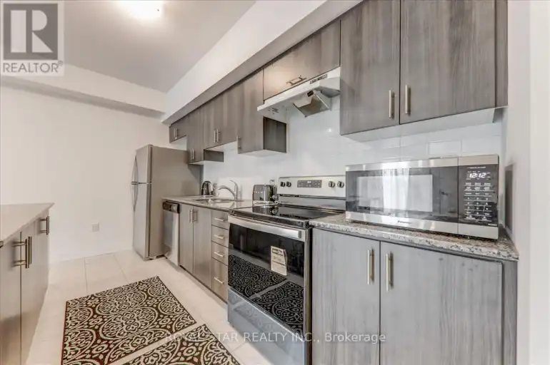 211 - 1 CHEF LANE