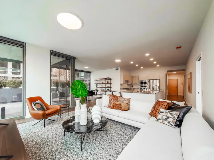 Optima Lakeview