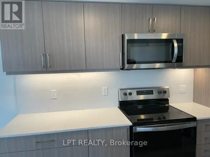 218 - 58 LAKESIDE TERR