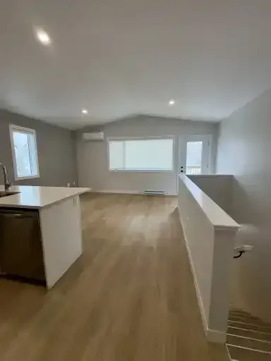 2 Bed 1 Bath - Upper Unit - Available For Rent