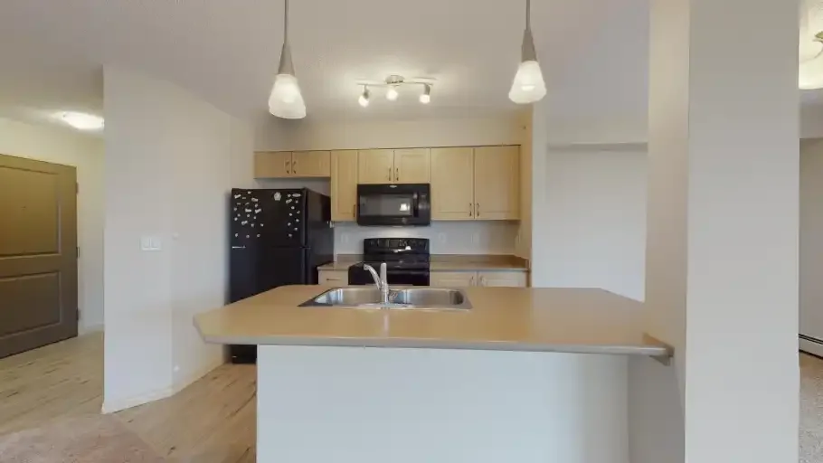 #414 11453 Ellerslie Road