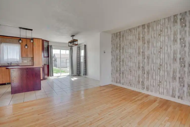 736 Av. Gatineau