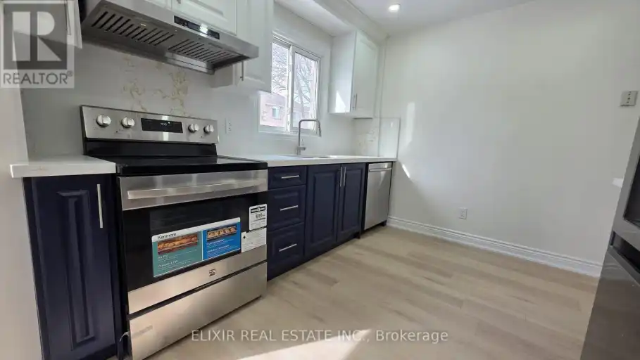 #UPPER - 41 BLAIR CRESCENT