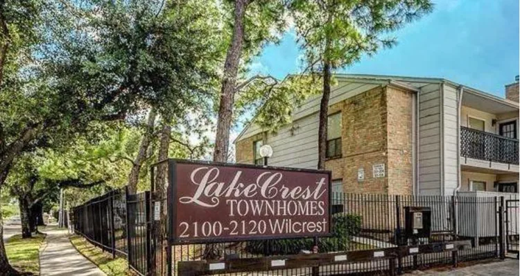 2100 Wilcrest Drive Unit#123