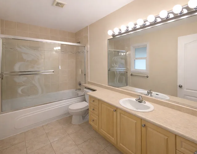 3-Bedroom | 2-Level Duplex | East Burnaby – Near Highgate Centre | Long Term Rentals | Burnaby/New Westminster | Free local classifieds - Kijiji