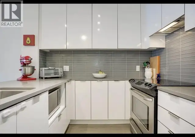 103 9877 UNIVERSITY CRESCENT Burnaby, British Columbia | Long Term Rentals | Burnaby/New Westminster | Free local classifieds - Kijiji
