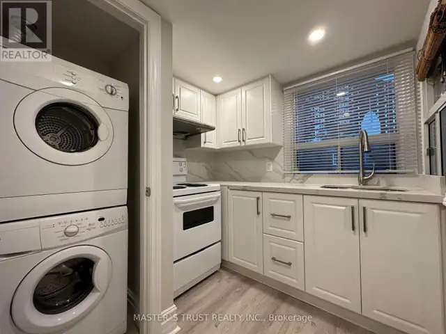 UPPER - 151 DYNEVOR ROAD Toronto (Caledonia-Fairbank), Ontario | Long Term Rentals | City of Toronto | Free local classifieds - Kijiji