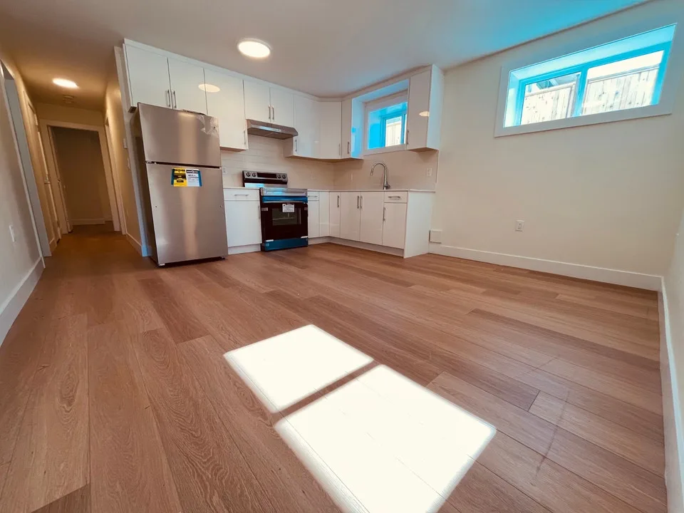 2 Bed/ 1 Bath - Newer Basement Suite - WIFI & Utilities Included | Long Term Rentals | Burnaby/New Westminster | Free local classifieds - Kijiji