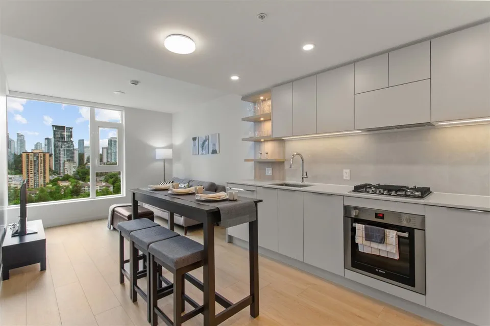 BRAND NEW AIR-CONDITIONED FURNISHED 1 BED + DEN! EXPANSIVE CITY | Long Term Rentals | Burnaby/New Westminster | Free local classifieds - Kijiji