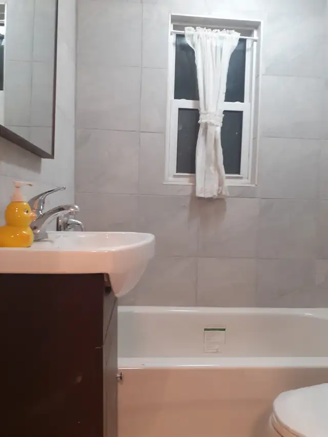 Main Floor 3Bedroom,House,Rent $2700,Victoria Pk Ave & Eglinton | Long Term Rentals | City of Toronto | Free local classifieds - Kijiji