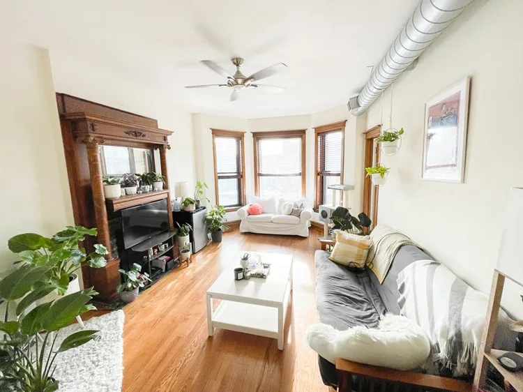3339 N. Lincoln Ave.