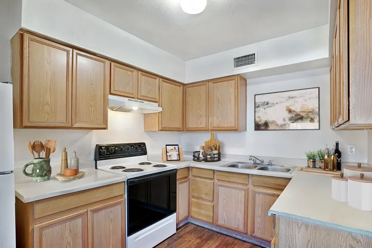 Foothills Court Apartments